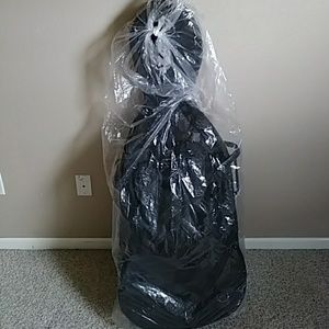 Full size soft cover cello case.